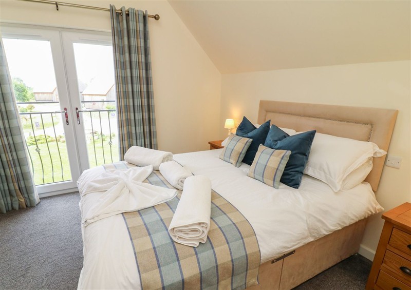 One of the 3 bedrooms at James Ville Marina Lodge 7, Brigg