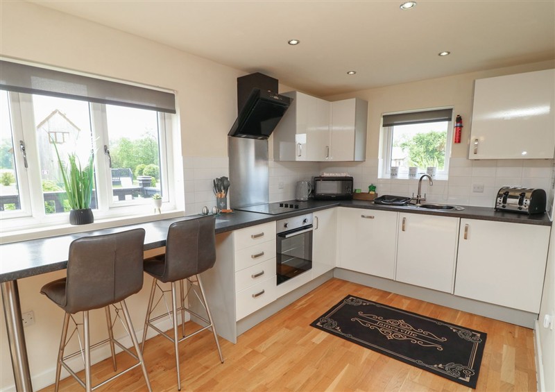 This is the kitchen at James Ville Marina Lodge 7, Brigg