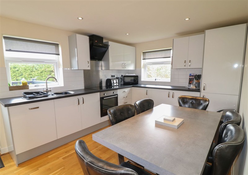 This is the kitchen at James Ville Marina Lodge 8, Brigg