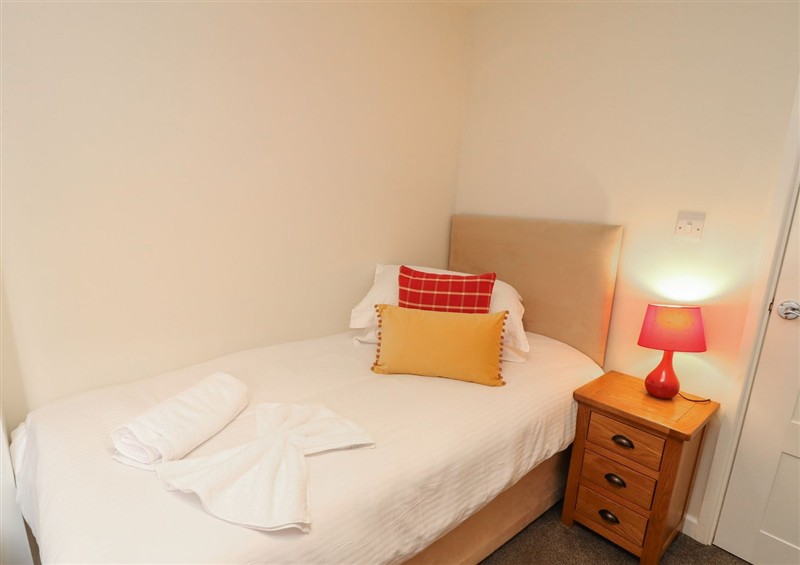 Bedroom at James Ville Marina Lodge 9, Brigg
