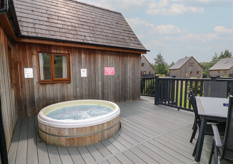 This is the setting of James Ville Marina Lodge 9 at James Ville Marina Lodge 9, Brigg