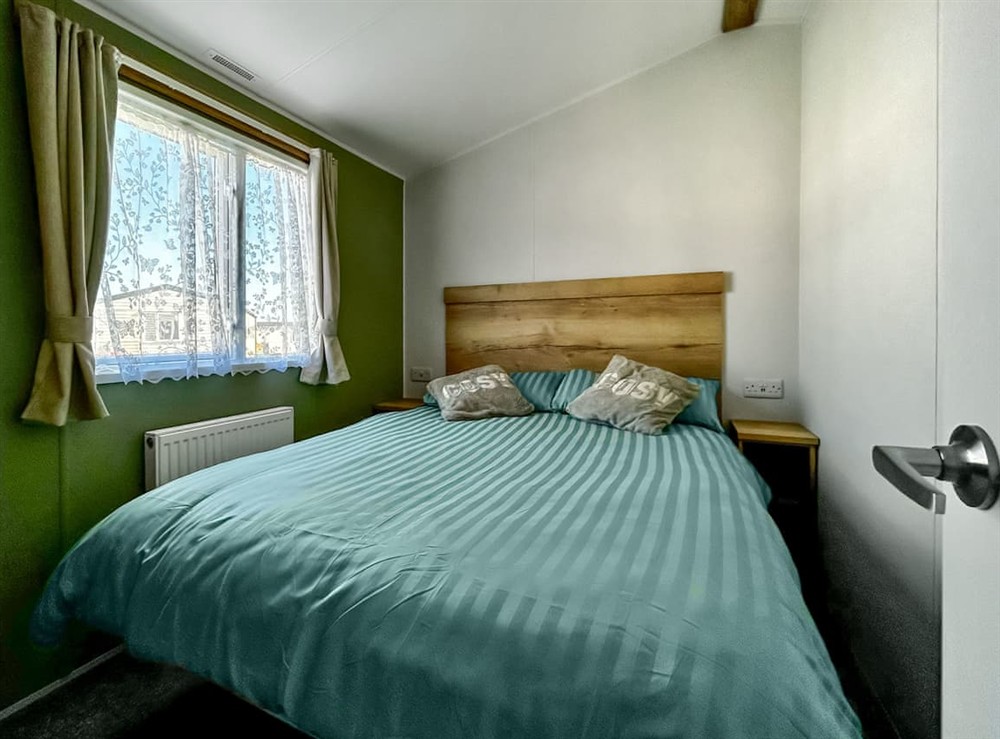 Double bedroom at Jamies Retreat in Camber, East Sussex