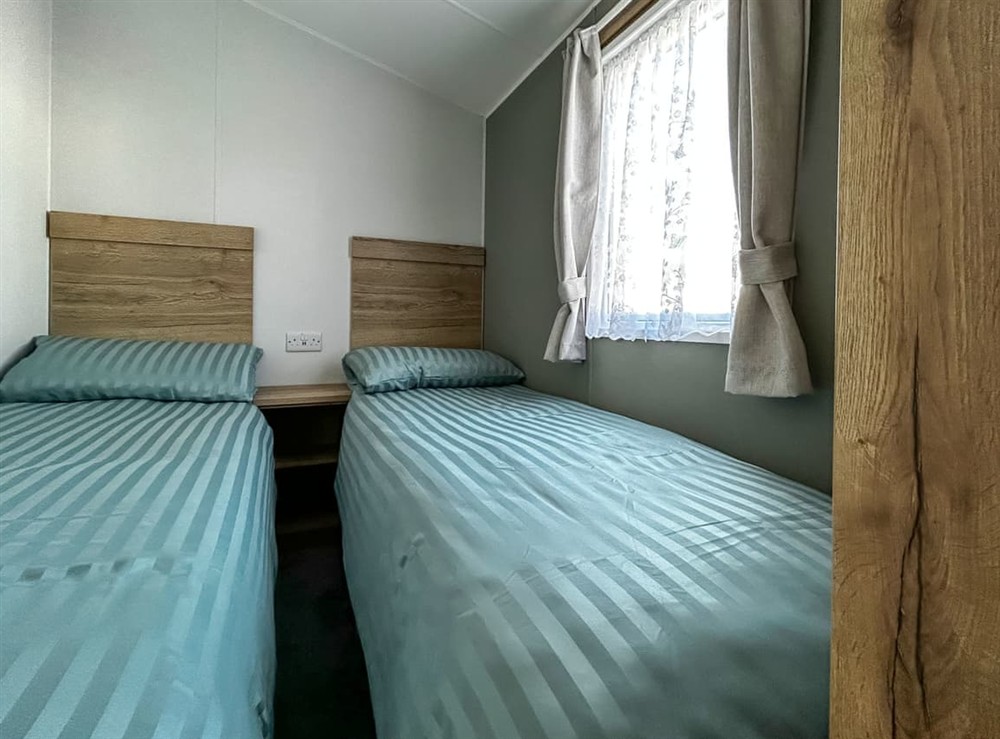 Twin bedroom at Jamies Retreat in Camber, East Sussex