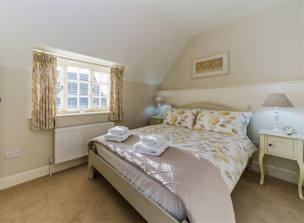 Double bedroom at Jasmine Cottage in Bourton-on-the-Water, Gloucestershire