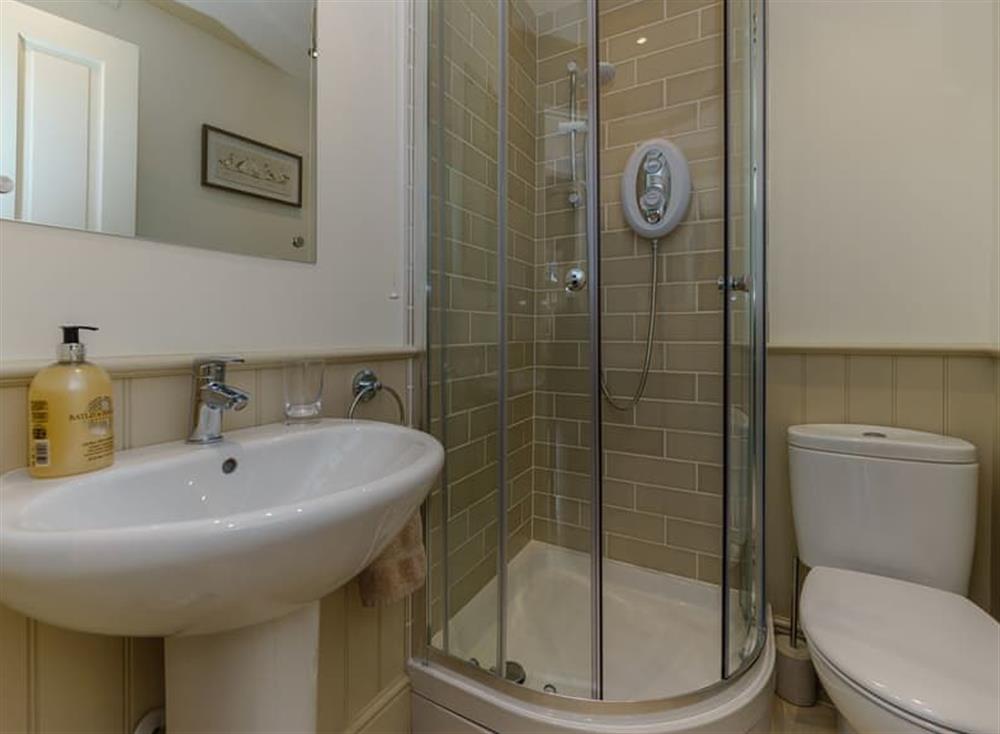 Shower room at Jasmine Cottage in Bourton-on-the-Water, Gloucestershire