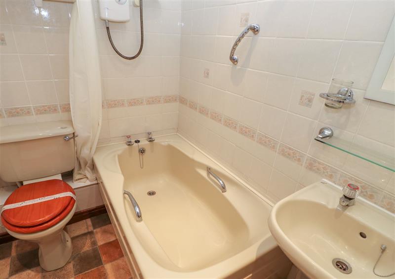 Bathroom at Jasmine Cottage, Richmond