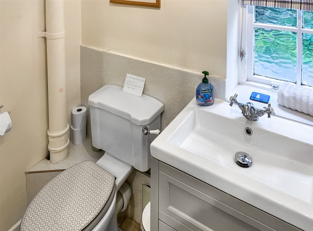 Bathroom at Jennys Cottage in Osmotherley, near Brompton, North Yorkshire
