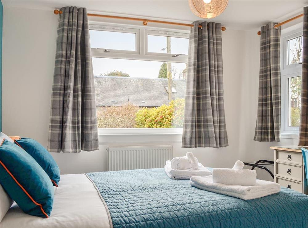 Double bedroom (photo 2) at Jessamine Cottage in Blairgowrie, Perthshire
