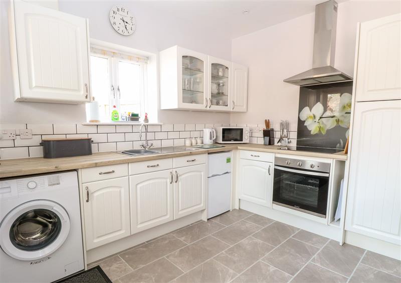 The kitchen (photo 2) at Jimmys Place, Pulham Market