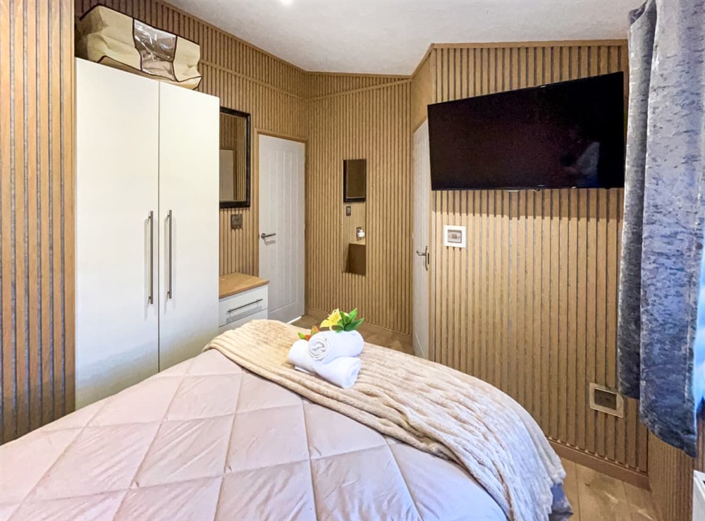 Double bedroom (photo 2) at Joejendav Lodge in Banchory, Aberdeenshire