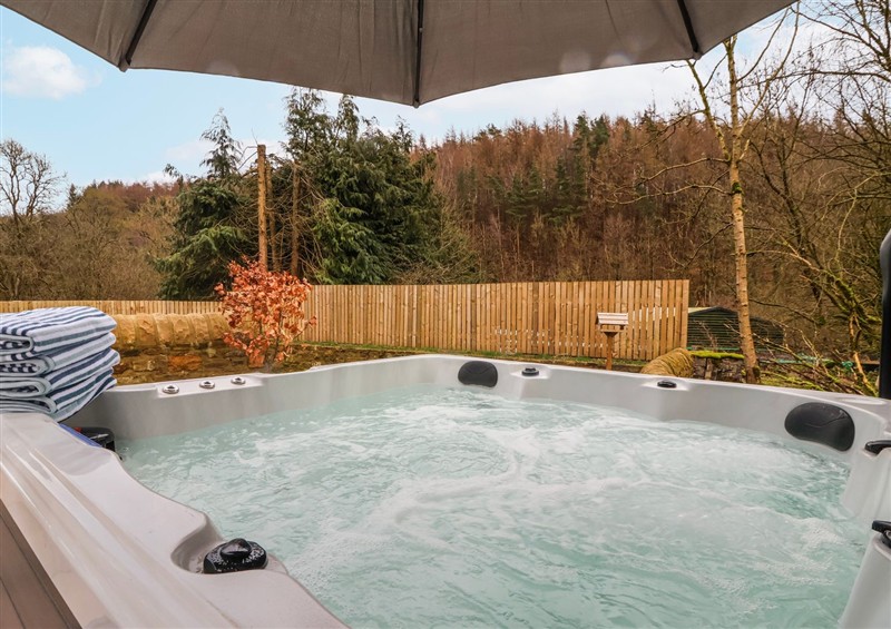 There is a hot tub at Johns Lodge, Winterburn