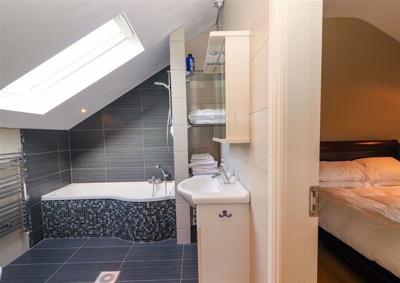 Bathroom at Johnsons Cottage, Brandon near Cloghane
