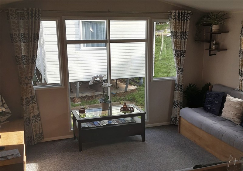 Relax in the living area at Josephine NB37, Newquay