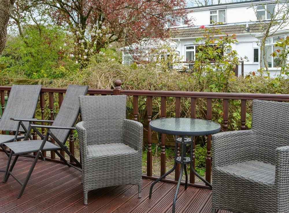 Sitting-out-area at Josnor Chalet in Benllech, Anglesey, Gwynedd