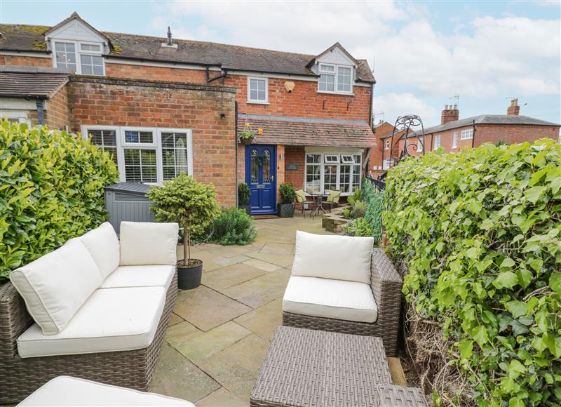 The garden in Jubilee Cottage at Jubilee Cottage, Alveston near Tiddington