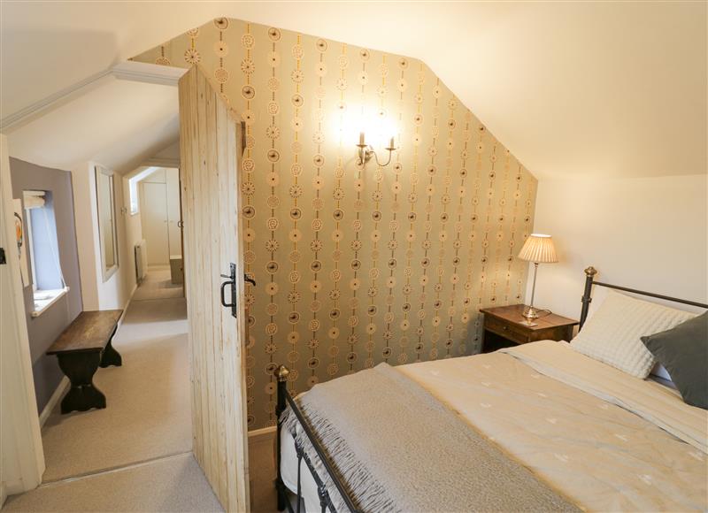 This is a bedroom at Jubilee Cottage, Alveston near Tiddington