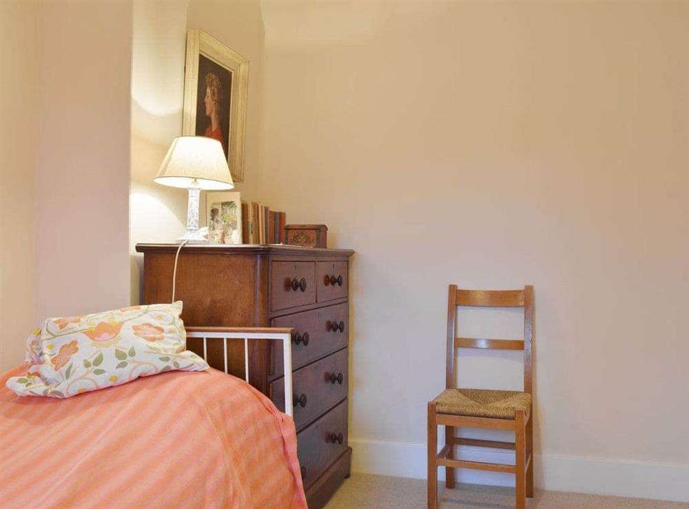 Spacious single bedroom at Jubilee Cottage in Church Enstone, near Chipping Norton, Oxfordshire
