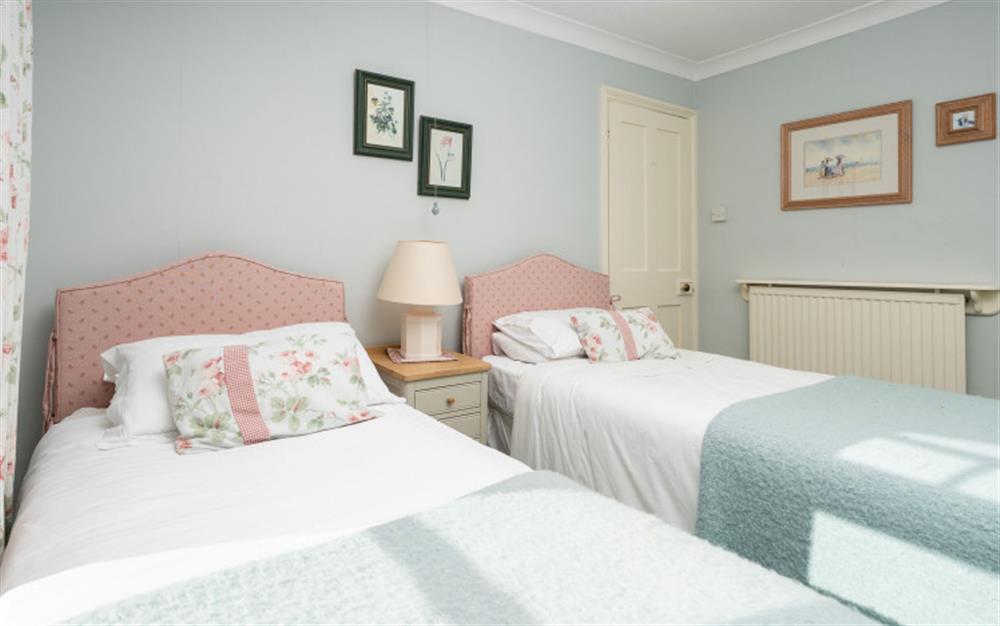 Twin bedroom at Jubilee Cottage in Thurlestone