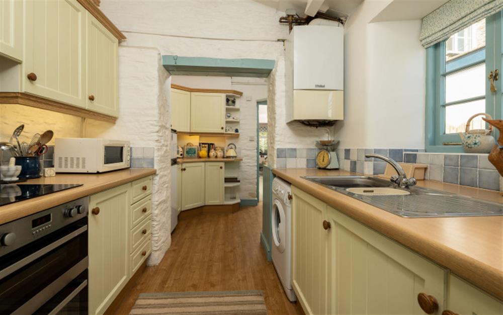 Well equipped fitted kitchen at Jubilee Cottage in Thurlestone