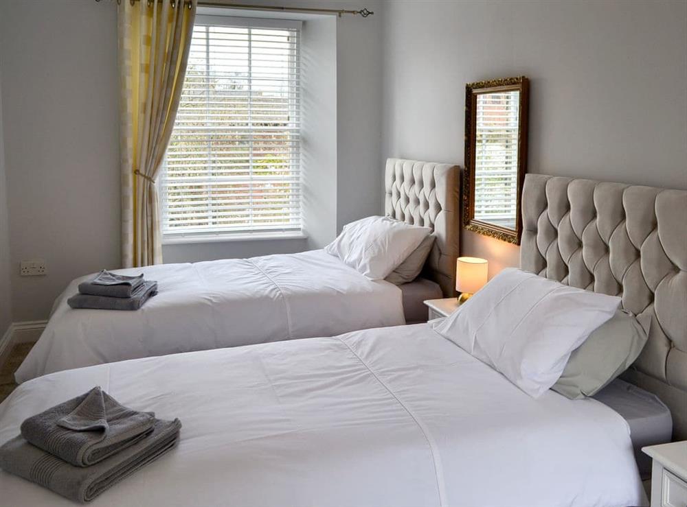 Twin bedroom at Jubilee House in Alnwick, Northumberland