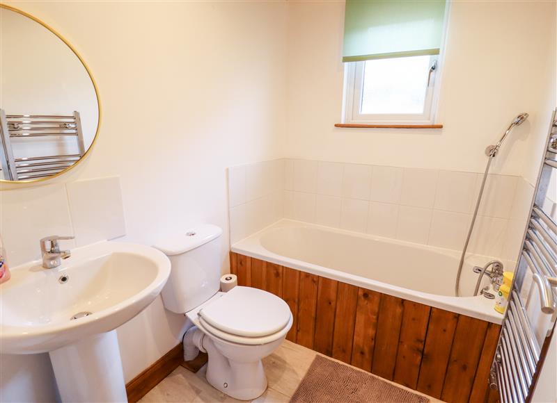 The bathroom (photo 2) at Kantankye Lodge, Thorpe St. Peter near Wainfleet All Saints