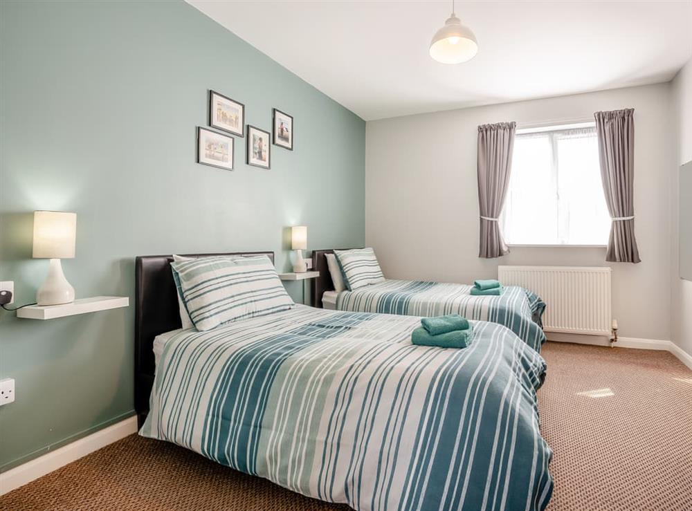 Twin bedroom at Katelans Cottage in North Somercoates, Lincolnshire