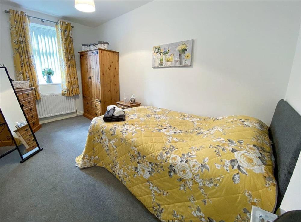 Double bedroom (photo 3) at Katys No 6 in Amble, near Warkworth, Northumberland