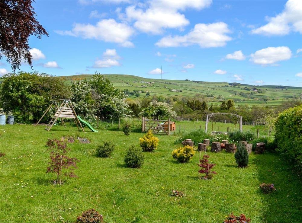 Shared garden and grounds at Keats Barn in Ireby, near Wigton, Cumbria
