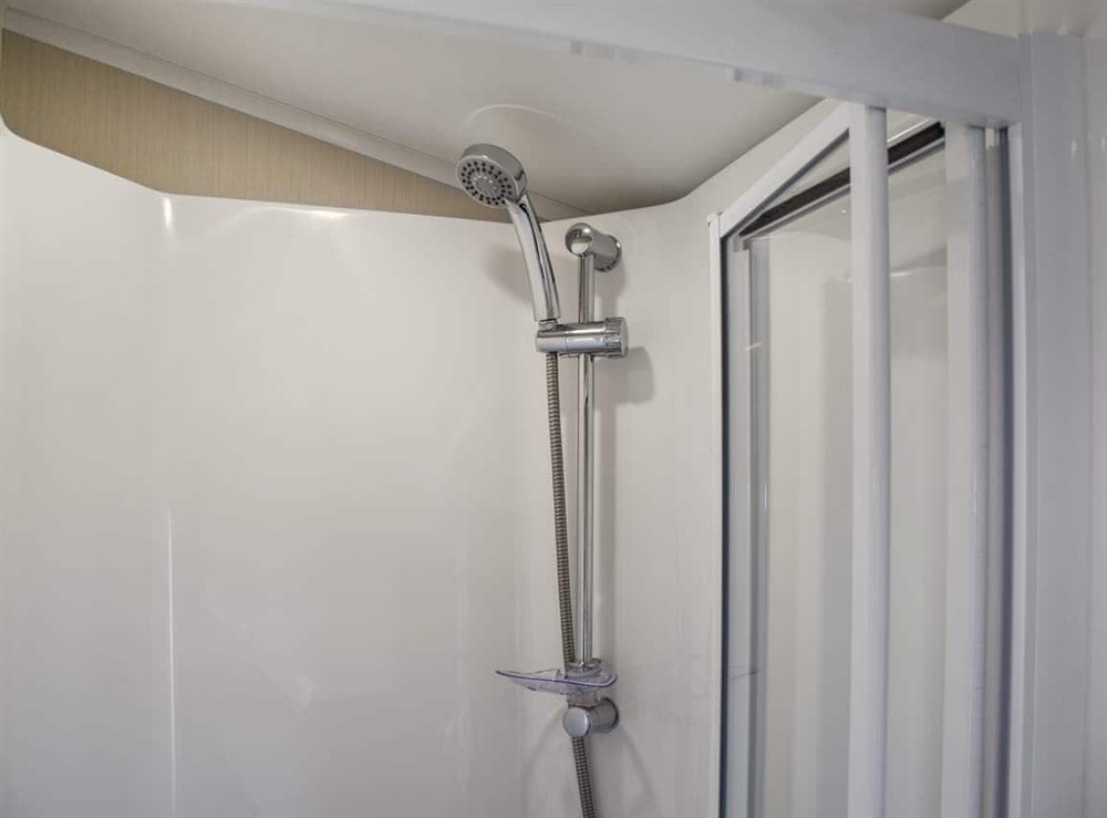 Bathroom (photo 2) at Kee Holiday Home in Scratby, Norfolk