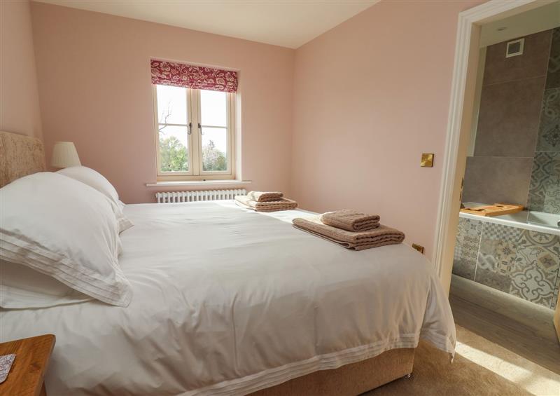 This is a bedroom (photo 4) at Keepers Cottage, Newton upon Derwent near Wilberfoss
