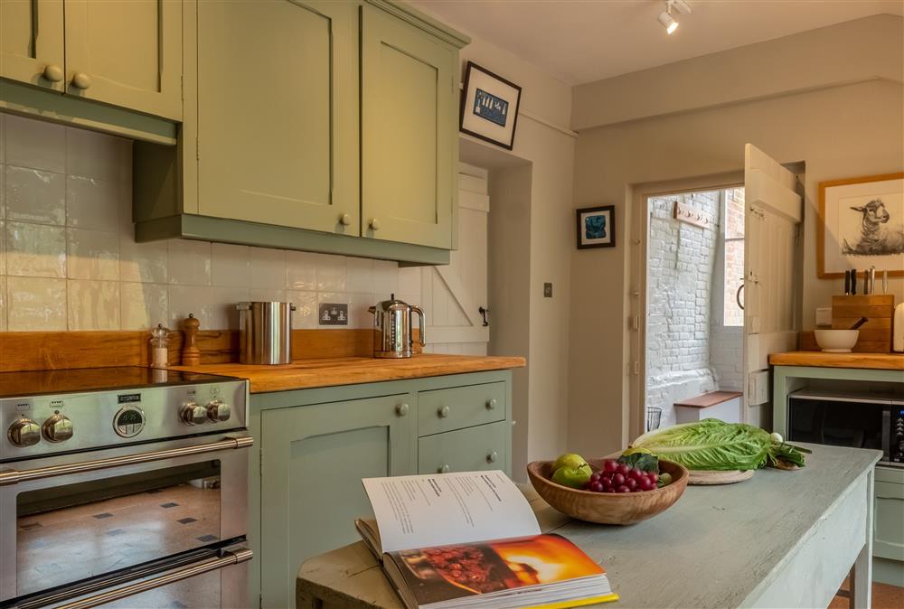 Well-equipped kitchen, perfect for preparing a meal for your family or friends at Keepers Cottage, Wolterton