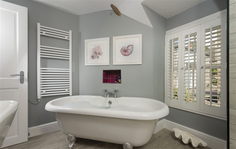 The bathroom at Keigwin Cottage, Cornwall