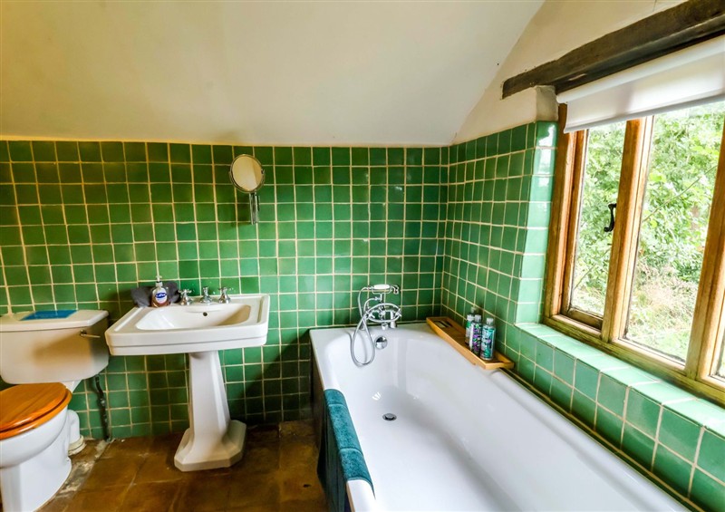 Bathroom at Keirs Cottage, Beccles