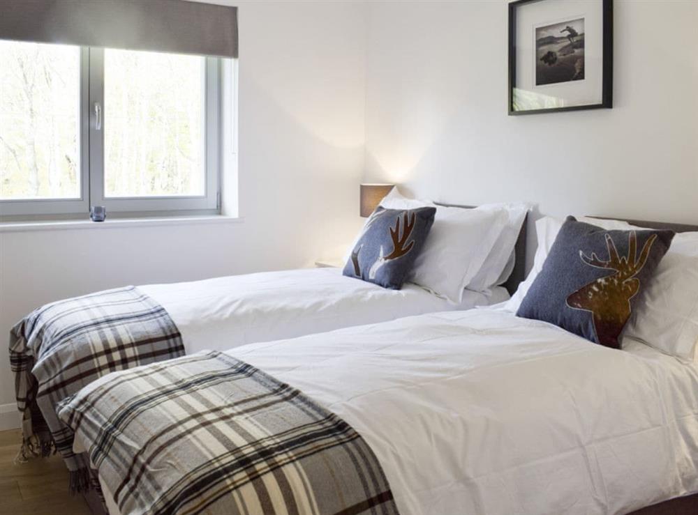 Good-sized twin bedroom at Kenmore Lodge in Balnaskeag, near Kenmore, Perthshire