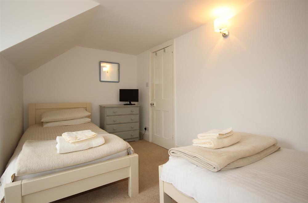 Twin bedroom (second floor) (photo 2) at Kennford in Coronation Road, Salcombe