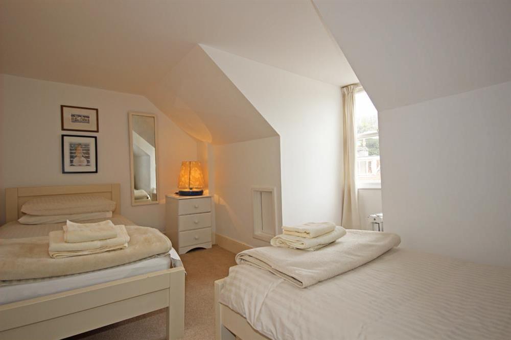 Twin bedroom (second floor) at Kennford in Coronation Road, Salcombe