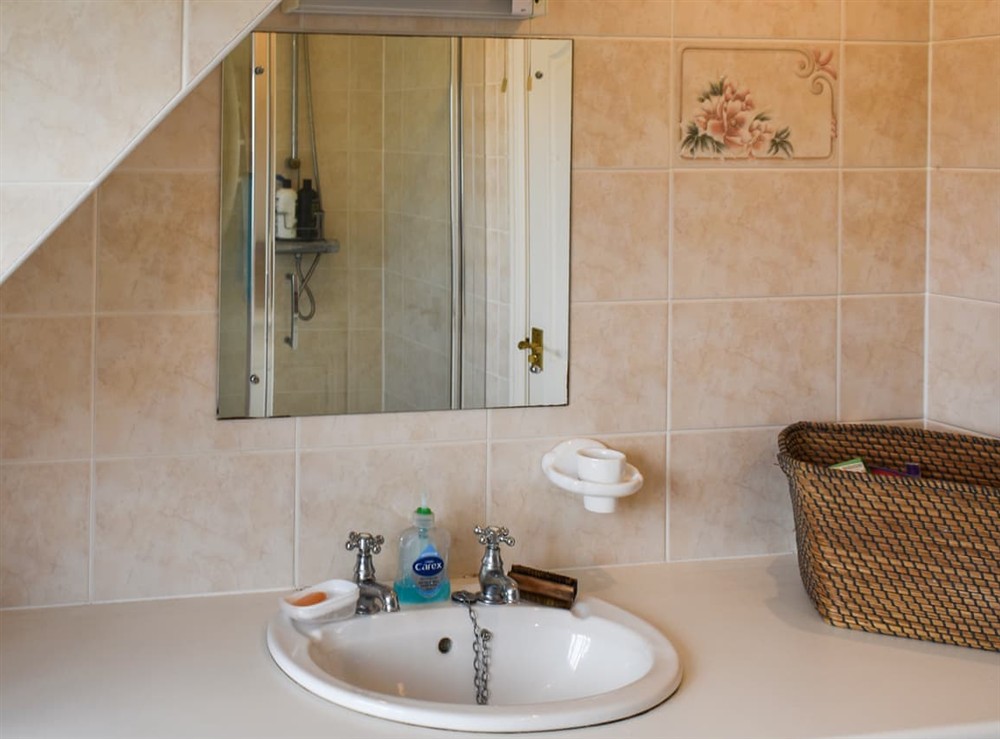 Bathroom at Kerensa in St Agnes, Cornwall