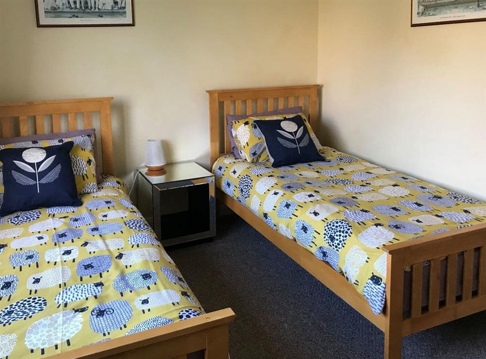 Twin bedroom at Kestral in Ely, Cambridgeshire