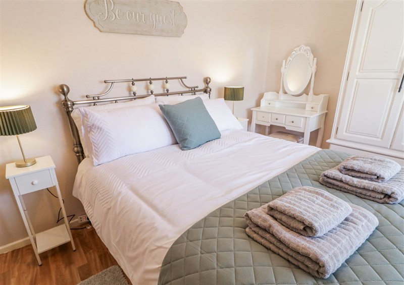 A bedroom in Killea Cottage at Killea Cottage, Killea near Londonderry
