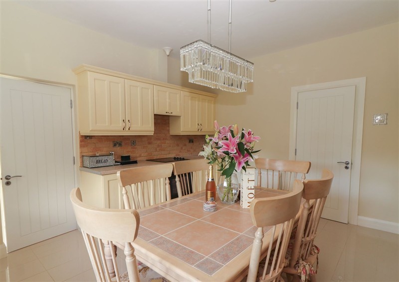Dining room at Killelton Cottage, Camp