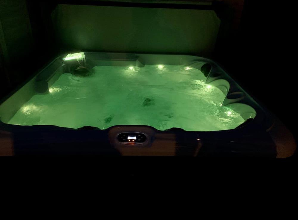 Hot tub at The Lodge, 