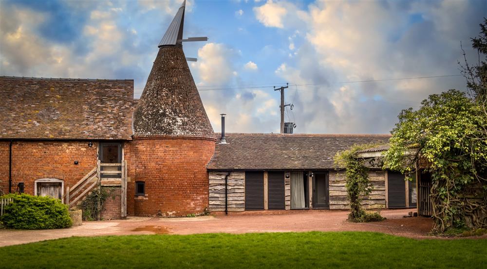 The exterior of Hop Kiln Mews and Kiln Barn, Herefordshire at Kiln Barn in Bromyard, Herefordshire