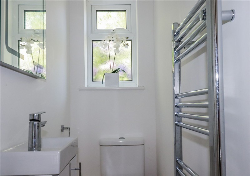 The bathroom (photo 3) at Kiln Cottage, Golant near Tywardreath