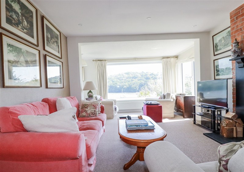The living area at Kiln Cottage, Golant near Tywardreath