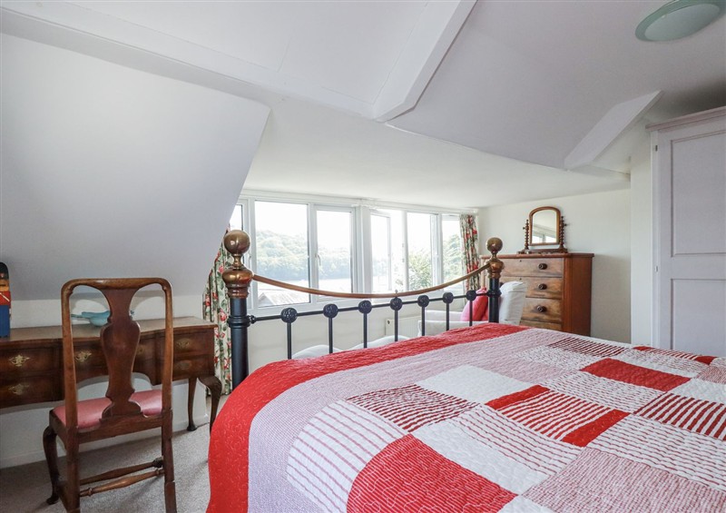This is a bedroom (photo 2) at Kiln Cottage, Golant near Tywardreath