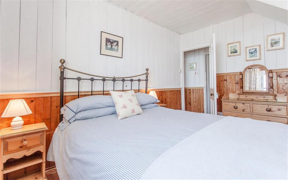 The double bedroom. at Kimberley Cottage in Beesands