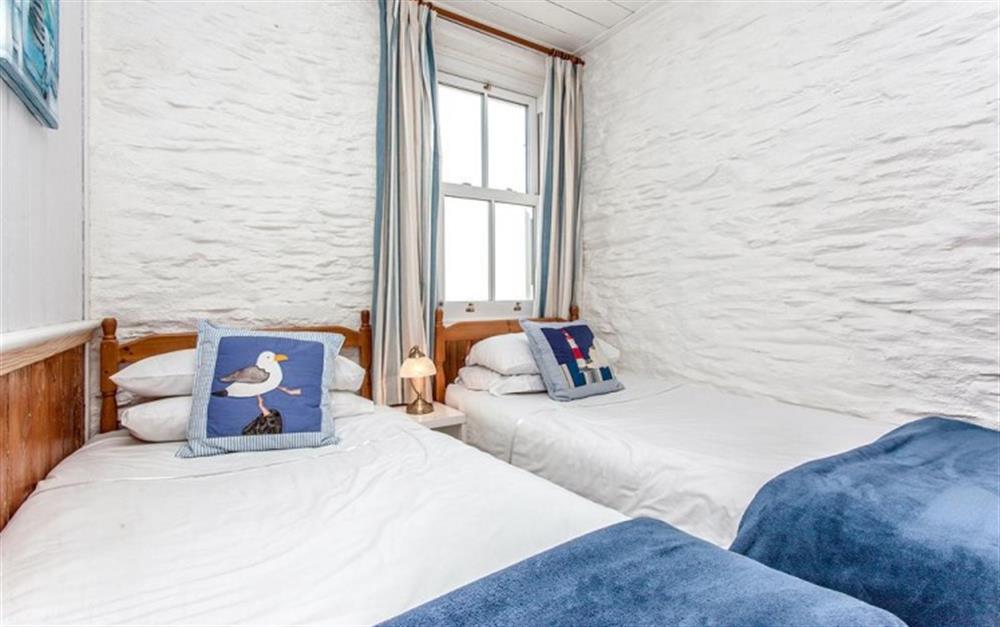The twin bedroom. at Kimberley Cottage in Beesands