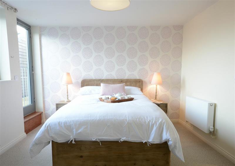 One of the bedrooms (photo 2) at King George Penthouse, Aldeburgh, Aldeburgh