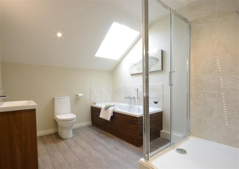 The bathroom at King George Penthouse, Aldeburgh, Aldeburgh