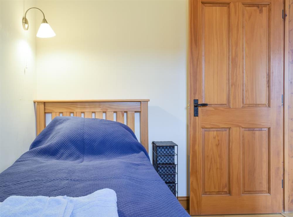 Single bedroom at Kingfisher in Aldwincle, Northamptonshire